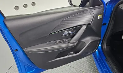 Peugeot 208 2023, 103228 км, за 12465.54 USD - фото 24