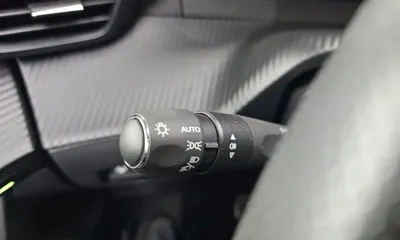 Peugeot 208 2023, 103228 км, за 12465.54 USD - фото 28