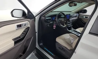 Ford Explorer 2021, 40304 км, за 23565.71 USD - фото 10