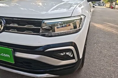 Volkswagen T-Cross 2019, 63900 км, за 9436 USD - фото 8