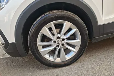 Volkswagen T-Cross 2019, 63900 км, за 9436 USD - фото 10