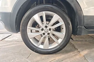 Volkswagen T-Cross 2019, 63900 км, за 9436 USD - фото 11
