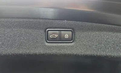 Genesis G90 2019, 105220 км, за 20342.65 USD - фото 30