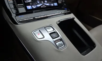 Hyundai Grandeur 2020, 87806 км, за 15562.93 USD - фото 9