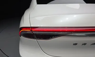 Hyundai Grandeur 2020, 87806 км, за 15562.93 USD - фото 23