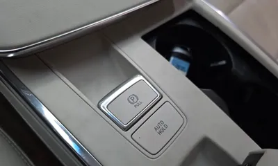 Hyundai Grandeur 2020, 87806 км, за 15562.93 USD - фото 32