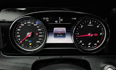 Mercedes-Benz E-Class 2019, 81174 км, за 15302.46 USD - фото 8