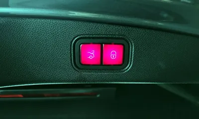 Mercedes-Benz E-Class 2019, 81174 км, за 15302.46 USD - фото 32