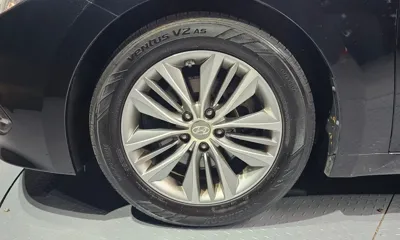 Hyundai Grandeur 2016, 189467 км, за 4398.06 USD