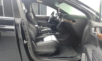 Tesla Model X 2018, 80964 км, за 43039.7 USD - фото 11