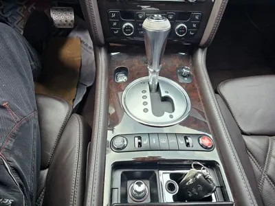 Bentley Flying Spur 2013, 117464 км, за 13266.05 USD - фото 19