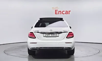 Mercedes-Benz E-Class 2019, 94262 км, за 20349.22 USD