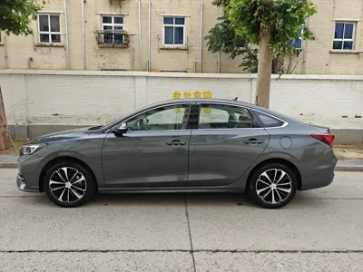 Changan Eado 2022, 23000 км, за 8369.06 USD