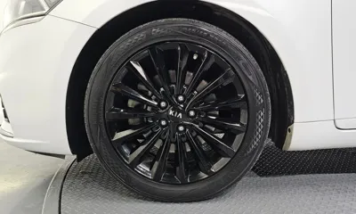 Kia K7 2018, 116481 км, за 8278.14 USD