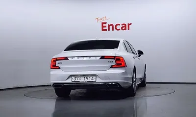 Volvo S90 2019, 67505 км, за 15895.95 USD