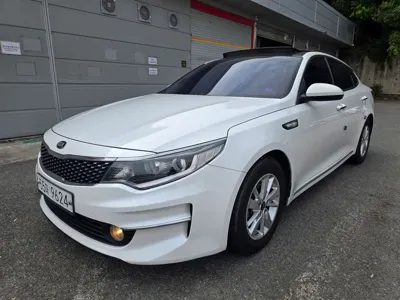 Kia K5 2016, 157000 км, за 3872.92 USD