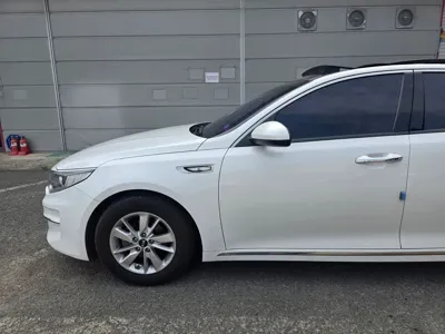 Kia K5 2016, 157000 км, за 3872.92 USD