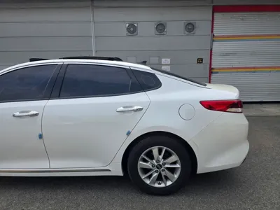 Kia K5 2016, 157000 км, за 3872.92 USD