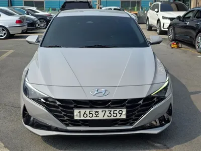 Hyundai Avante 2022, 111499 км, за 10289.27 USD