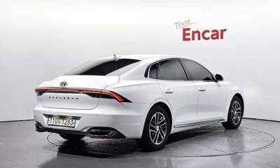 Hyundai Grandeur 2022, 106836 км, за 13674.27 USD
