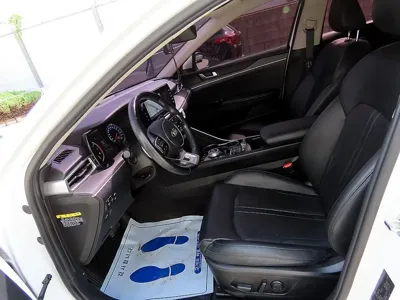 Kia K5 2020, 74900 км, за 10726.12 USD
