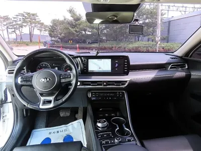 Kia K5 2020, 74900 км, за 10726.12 USD - фото 7