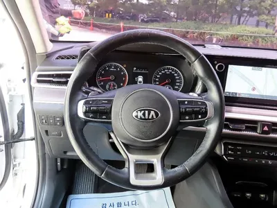 Kia K5 2020, 74900 км, за 10726.12 USD - фото 8