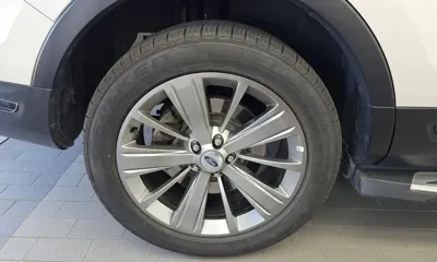 Ford Explorer 2019, 81514 км, за 10444.22 USD