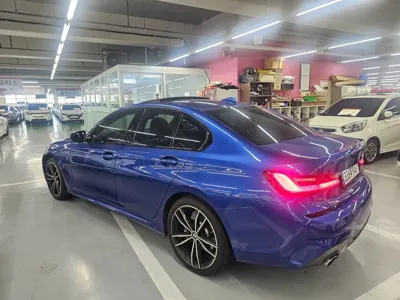 BMW 3-Series 2021, 89300 км, за 19561.51 USD