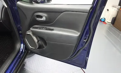 Jeep Renegade 2020, 61665 км, за 10097.73 USD - фото 24