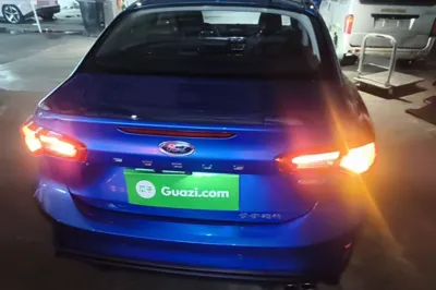 Ford Focus 2020, 76000 км, за 7355 USD - фото 6