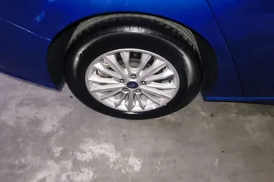 Ford Focus 2020, 76000 км, за 7355 USD - фото 12