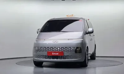 Hyundai Staria 2023, 34811 км, за 20810.58 USD
