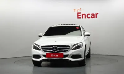 Mercedes-Benz C-Class 2018, 82914 км, за 12101.22 USD