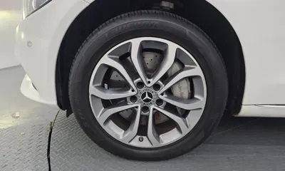 Mercedes-Benz C-Class 2018, 82914 км, за 12101.22 USD