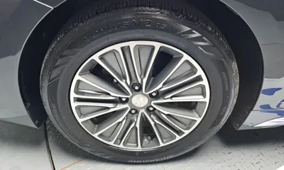 Hyundai Grandeur 2019, 99282 км, за 12052.12 USD