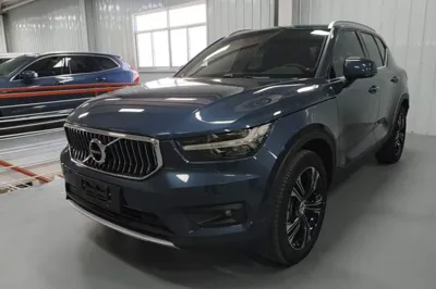 Volvo XC40 · 2020 год