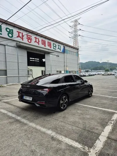 Hyundai Avante 2023, 17443 км, за 12703.59 USD