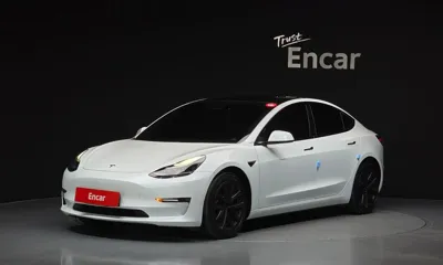 Tesla Model 3 · 2021 год