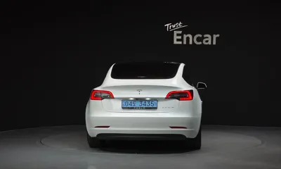 Tesla Model 3 2021, 57243 км, за 21596.43 USD