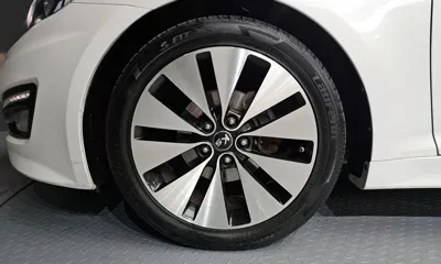Kia K5 2013, 171773 км, за 2725.74 USD
