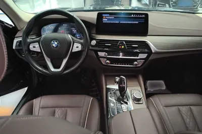 BMW 5 Series New Energy 2022, 57200 км, за 29275 USD - фото 12