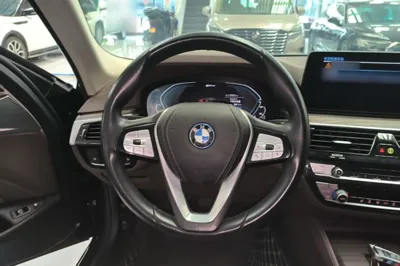BMW 5 Series New Energy 2022, 57200 км, за 29275 USD - фото 13