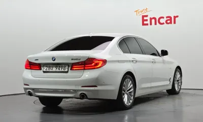 BMW 5-Series 2018, 84448 км, за 13876.23 USD