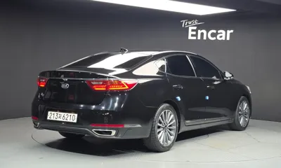 Kia K7 2018, 215046 км, за 4560.26 USD
