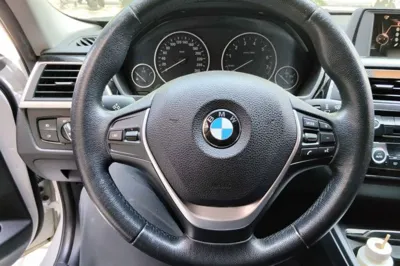 BMW 3 Series 2017, 85200 км, за 11688 USD - фото 9