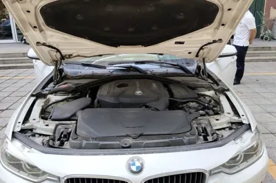 BMW 3 Series 2017, 85200 км, за 11688 USD - фото 21