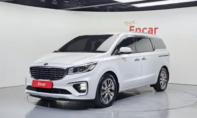 Kia Canival · 2020 год