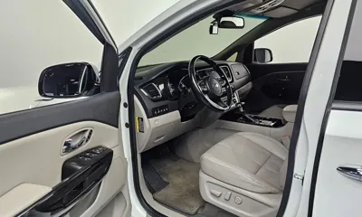 Kia Canival 2020, 94242 км, за 12487.61 USD - фото 10