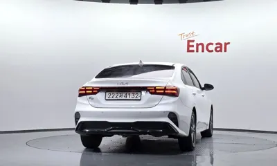 Kia K3 2022, 48276 км, за 11649.41 USD